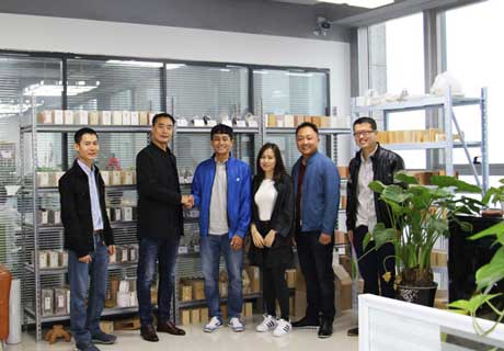 Vietnamese Customers Visiting Rongsheng Refractory Bricks Manufacturer